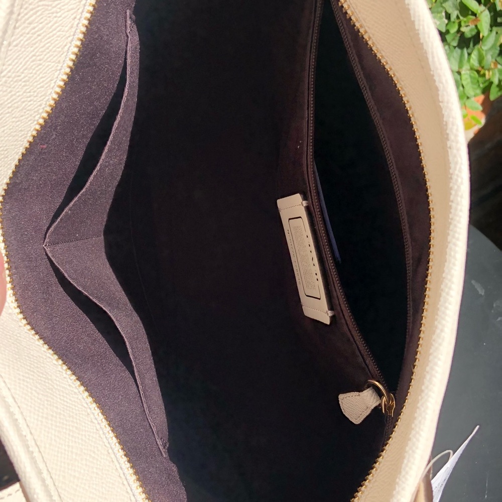❗️SALE❗️Coach NWT Cream Leather Tote Bag - Picture 7 of 8